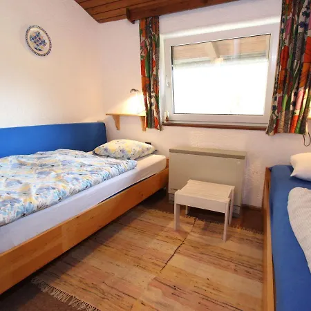 Comfy Chalet In With Fireplace *